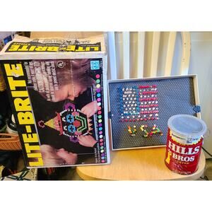 vintage retro  1981 Lite-Brite Milton Bradley with Pegs in Box Tested